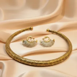Antique Matt Brass Gold Hasli Set With Engraved Moti
